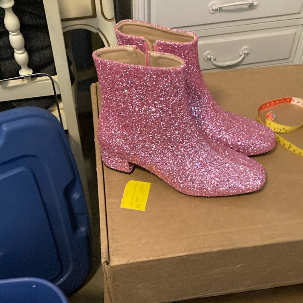 Glitter pink boots
